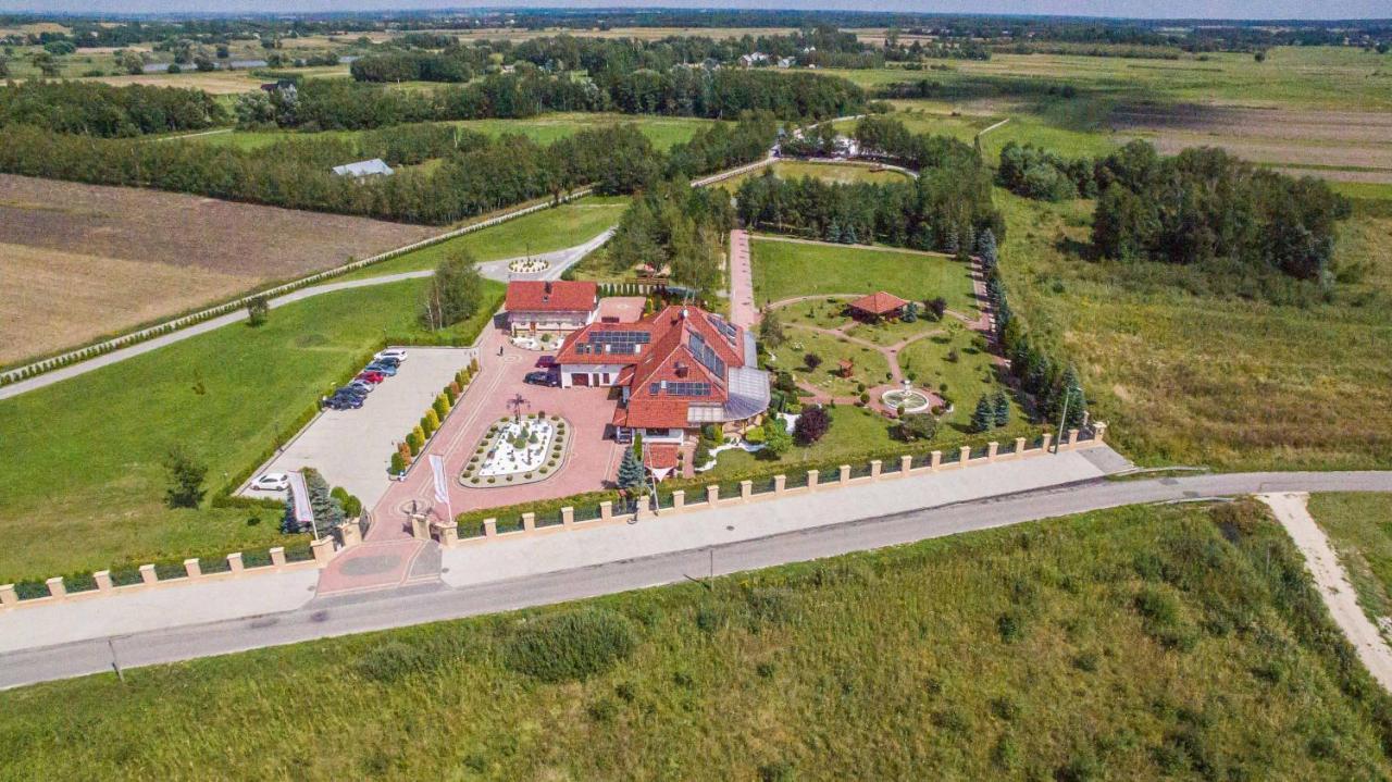 Rezydencja Elzbiecin Busko-Zdrój Exterior foto